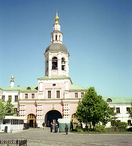 Колокольня с церковью. Фото 2001г.